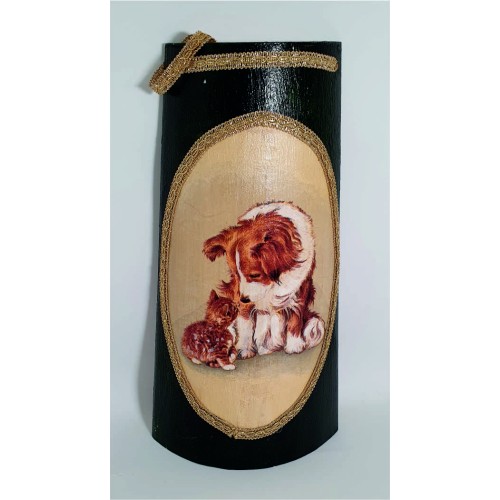 Tegola  grande cane con gattino decoupage su legno